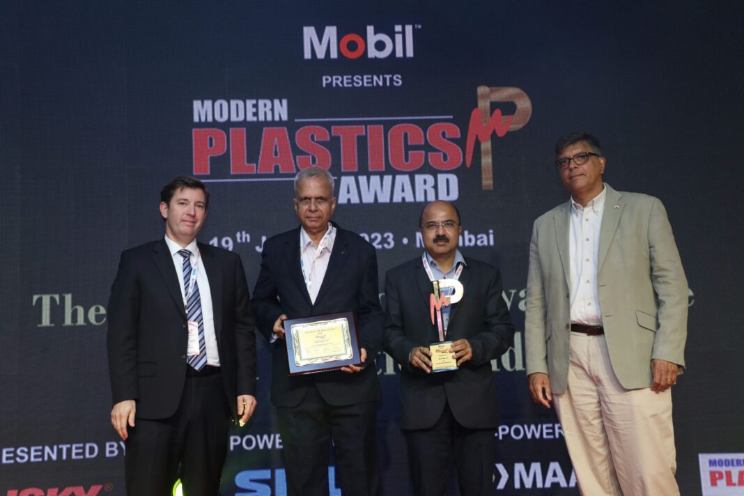 We Win ‘Innovative Motor Manufacturer’ Award for Our Synchrotorq Servo Motors.