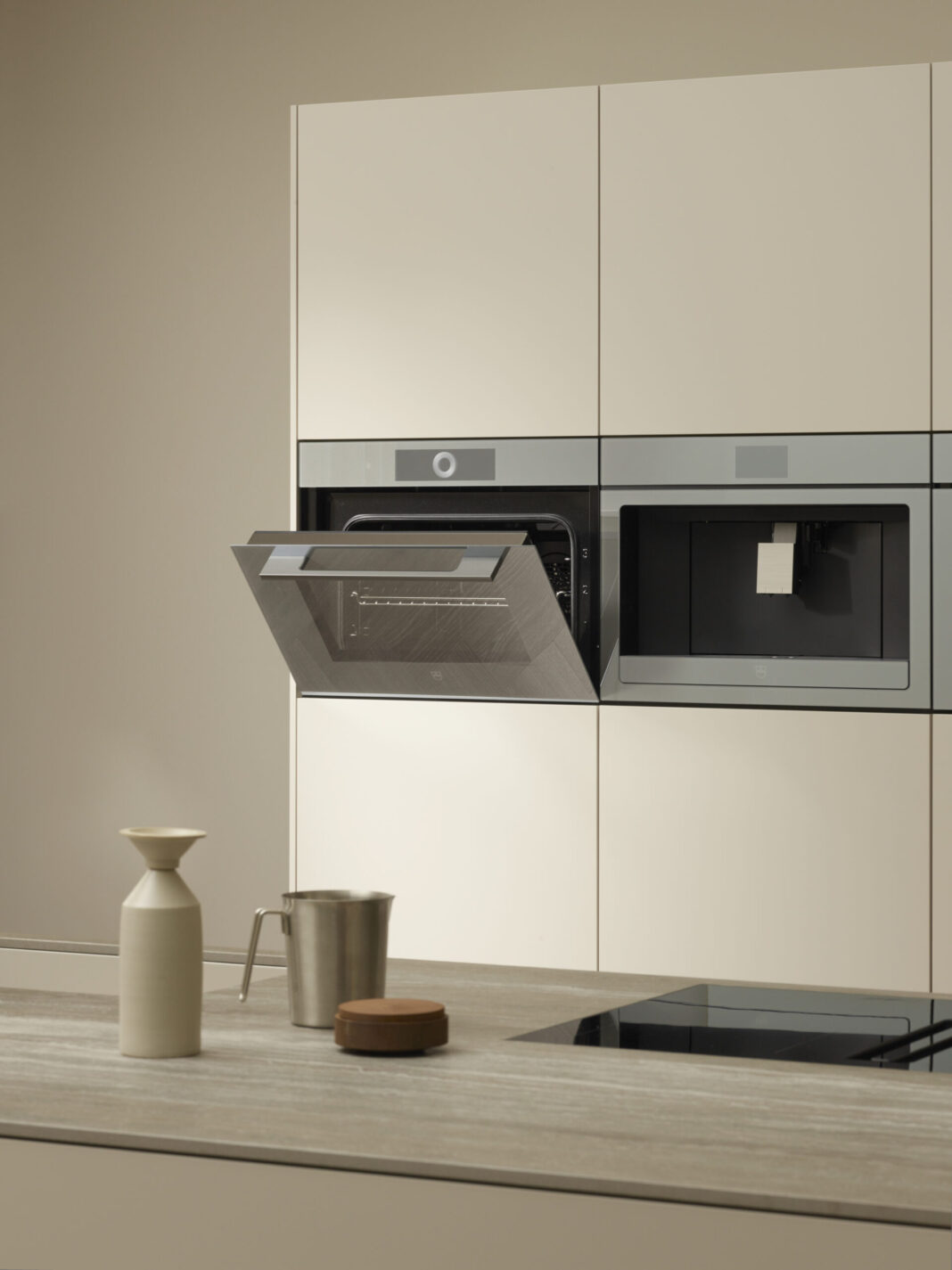 V-Zug, Switzerland’s leading supplier of premium large household appliances, is using a UL94 V0 rated, 20% glass filled Starflam PA blend from Ascend Performance Materials for a demanding large household oven part.