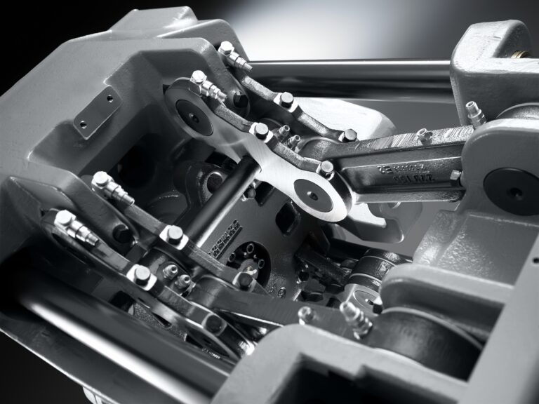 A Stroke of Genius: Hybrid Drive System Combines the Benefits of Electric and Hydraulic Technology