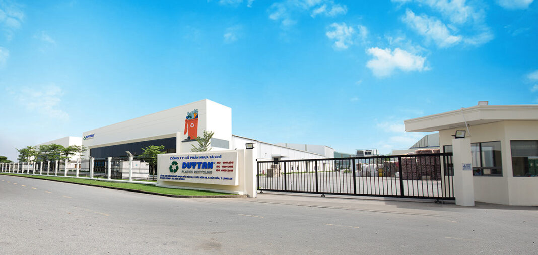 DUYTAN Plastic Recycling is the first PET bottle-to-bottle recycler in Vietnam. The company currently produces 30,000 tons of food-grade rPET per year and aims to expand its production capacity to 100,000 tons per year.