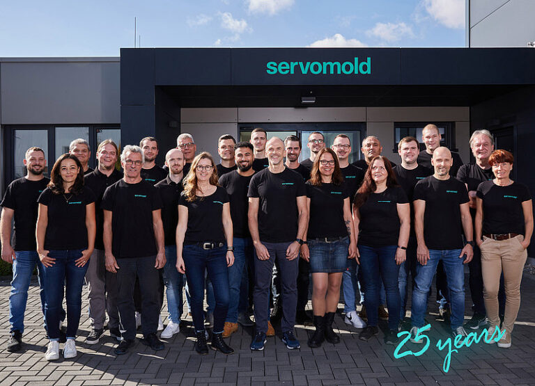 Trend-Setting With Servo Systems for Worldwide Injection Mould Tooling