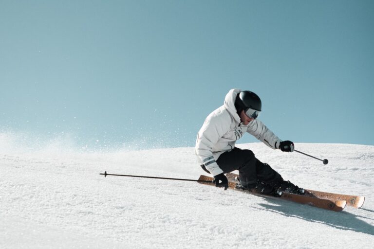 New Essential Ski Line by Rossignol Benefits From Reodrintm‘s Low Carbon Footprint Through Araldite Mass Balance Certified Epoxy Resin