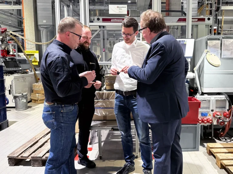 Consistent Standardization For More Flexibility Rauschert Is Setting New Benchmarks In Injection Molding With Linear Robots From WITTMANN